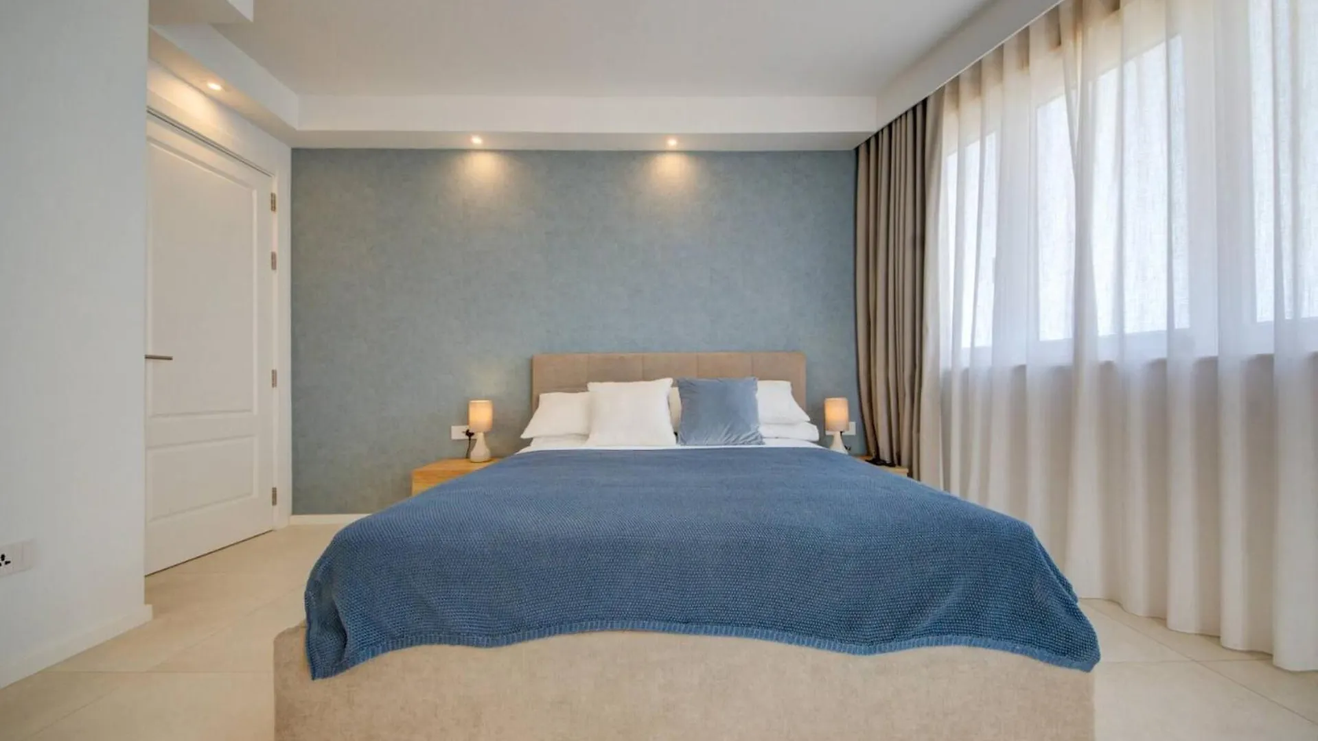 Private Pool Luxury Penthouse With Sea Views Apartment Is-Swieqi